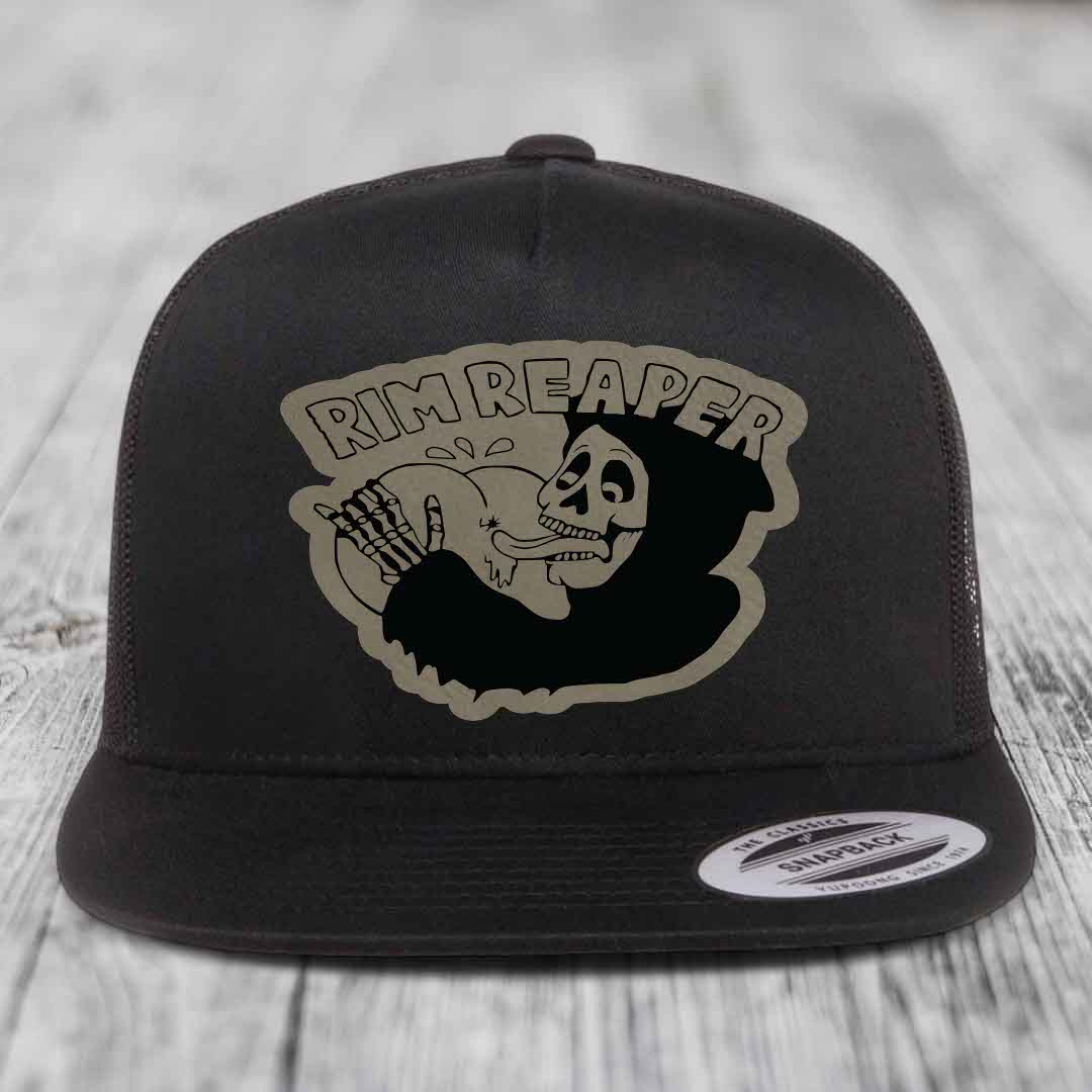 Black snapback hat with beige &